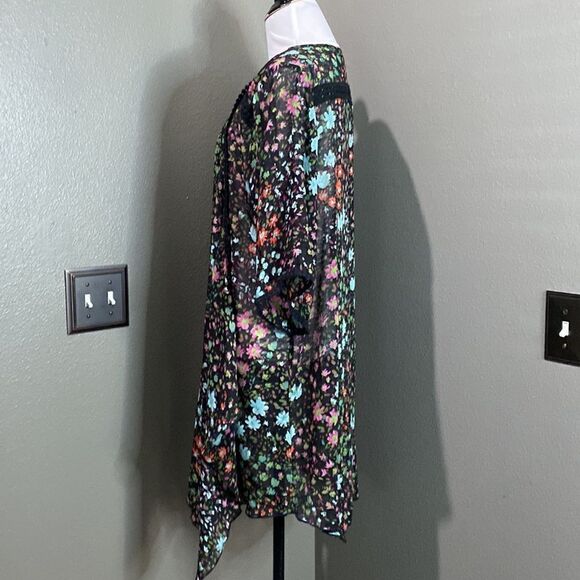 Emory Park Floral Kimono Shawl Open Front Cardigan - Picture 8 of 11